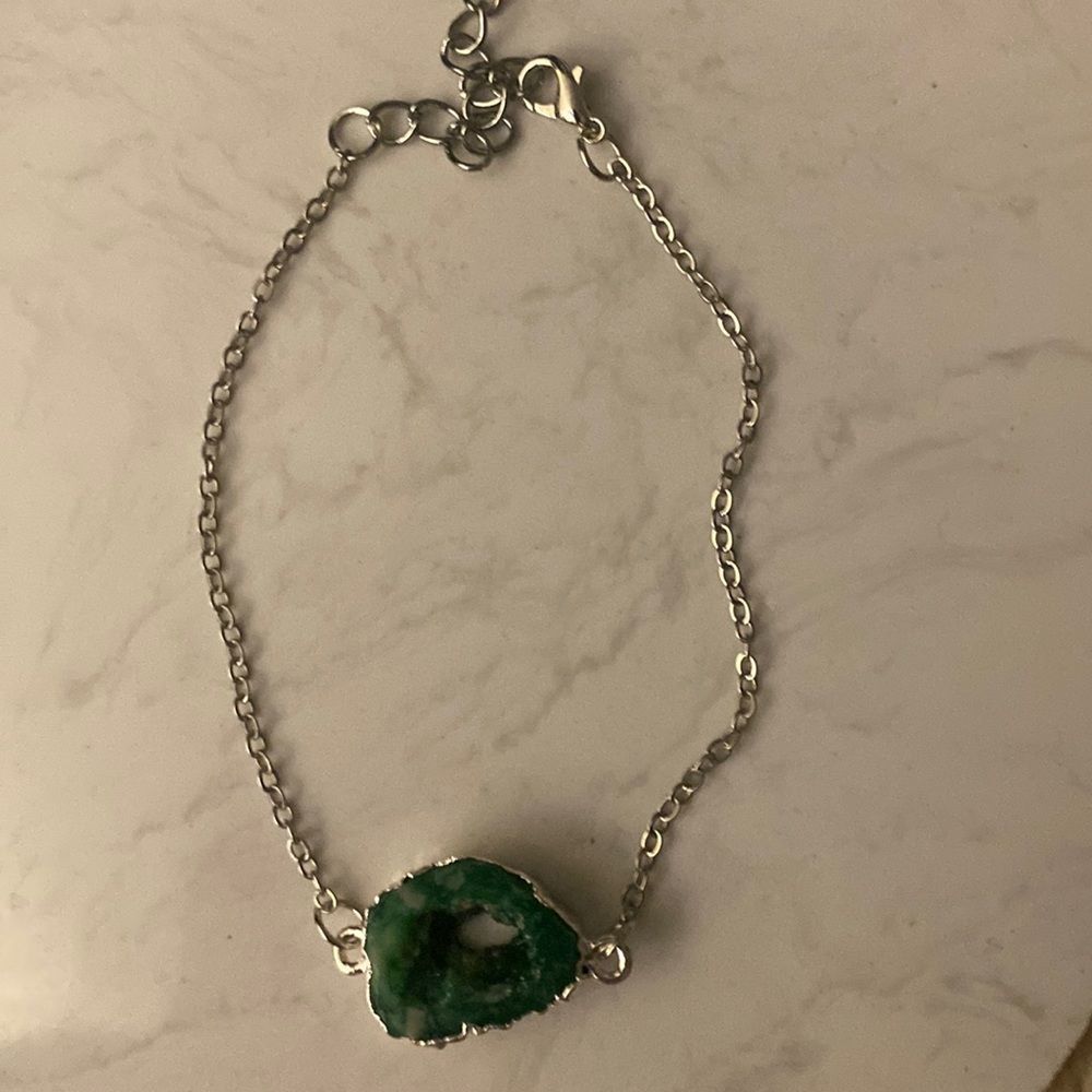 NWOT! Raw Cut Gemstone Silver Chain Bracelet